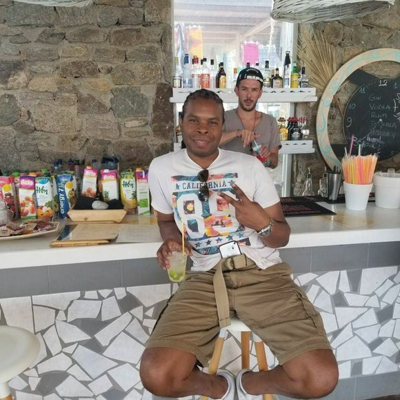 Meet your Posher, Clarence - Picture 1 of 1